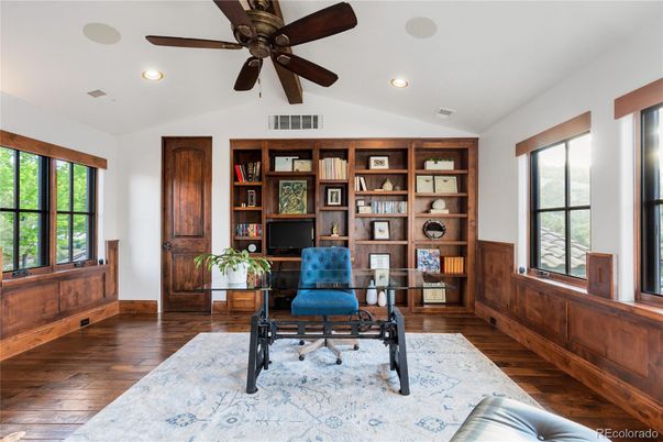 Home Office, Interior, Recessed Lighting, Wood Texture Flooring