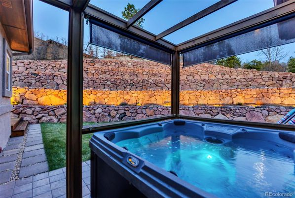 Exterior, Hot Tub, Sun Room
