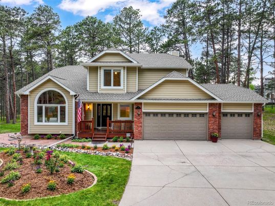 Attached, Exterior, Facade, Ranch