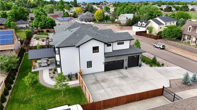 Exterior, Drone