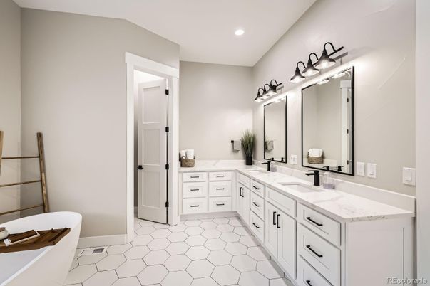 Bathroom, Dual Sink Vanities, Interior, Recessed Lighting