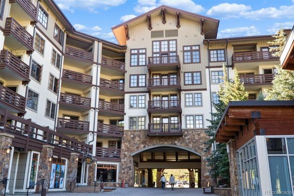 Exterior, Facade, Condo Building