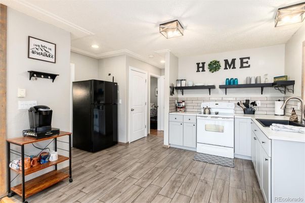Interior, Kitchen, Recessed Lighting, Wood Texture Flooring