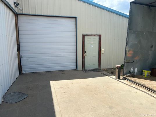 Detached Garage, Exterior