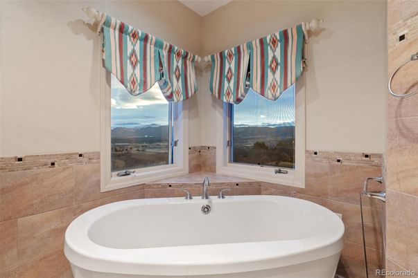Bathroom, Free Standing Baths, Interior