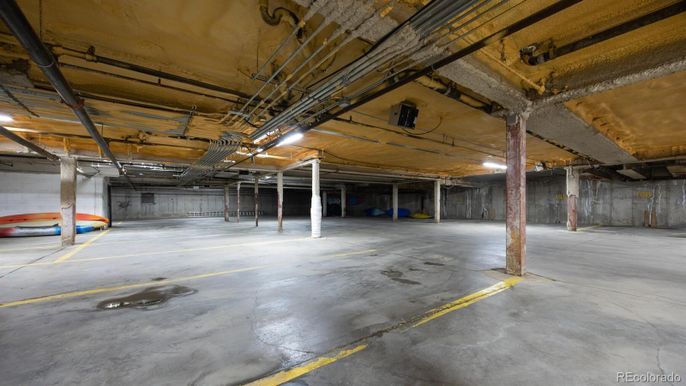 Garage, Interior