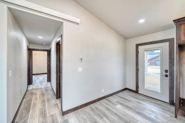 Interior, Recessed Lighting, Wood Texture Flooring