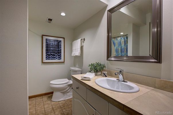 Bathroom, Interior, Recessed Lighting