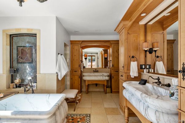Bathroom, Interior, Recessed Lighting, Wooden Walls