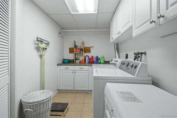 Interior, Washer
