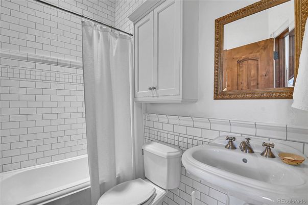 Bathroom, Interior