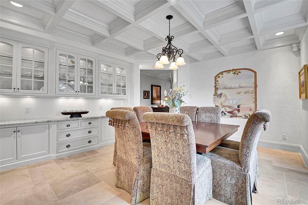 Dining room, Interior, Pendant Lights, Recessed Lighting