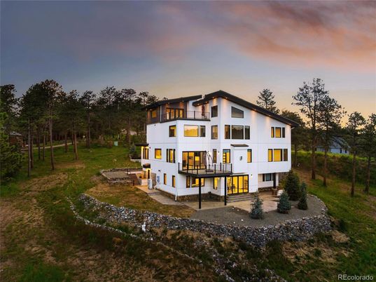 Backyard, Exterior, Facade, Farmhouse