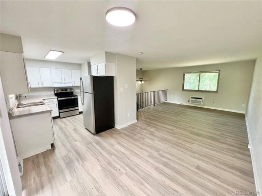 Interior, Kitchen, Pendant Lights, Wood Texture Flooring