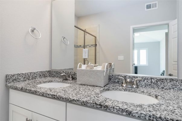 Bathroom, Dual Sink Vanities, Interior