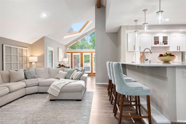 Interior, Kitchen, Living room, Pendant Lights, Recessed Lighting, Wood Texture Flooring