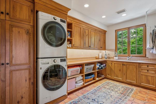 Interior, Recessed Lighting, Washer