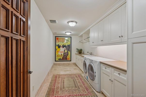 Interior, Washer