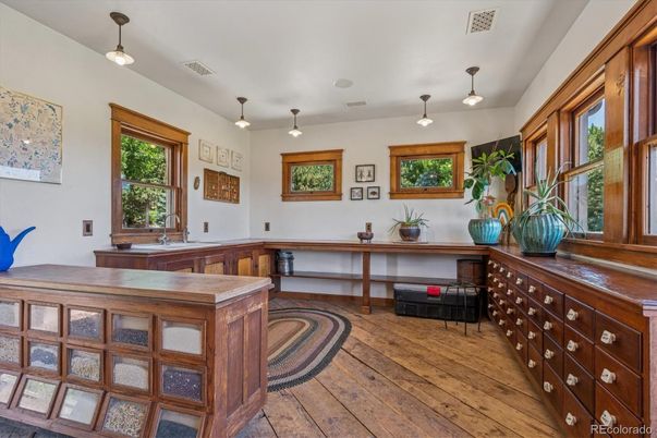 Interior, Pendant Lights, Wood Texture Flooring