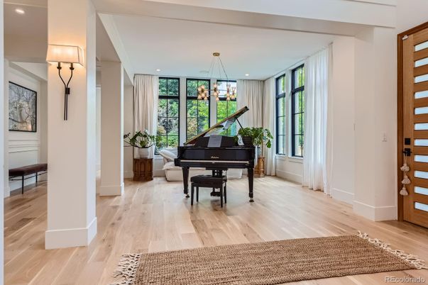 Interior, Pendant Lights, Piano, Recessed Lighting, Wood Texture Flooring