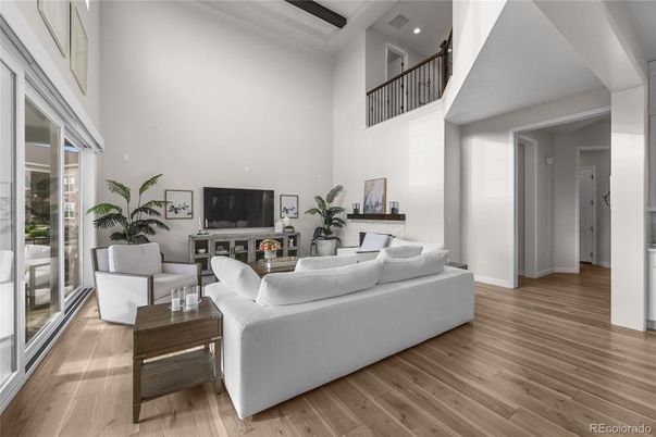 Interior, Living room, Recessed Lighting, Wood Texture Flooring