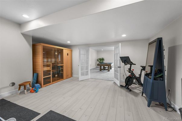 Fitness Equipment, Interior, Recessed Lighting, Sauna Room
