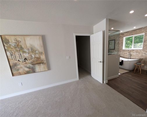 Interior, Recessed Lighting, Wood Texture Flooring