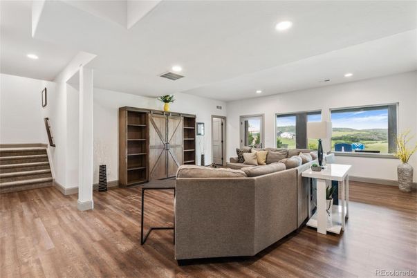 Interior, Living room, Recessed Lighting, Wood Texture Flooring