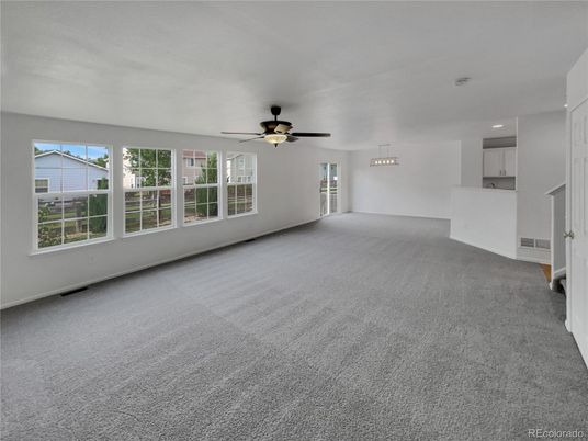 Empty room, Interior, Recessed Lighting