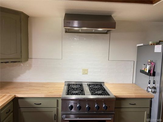 Interior, Kitchen, Stainless Steel Appliances