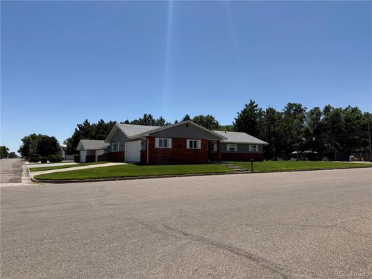 Attached, Exterior, Facade, Brick Facade, Ranch
