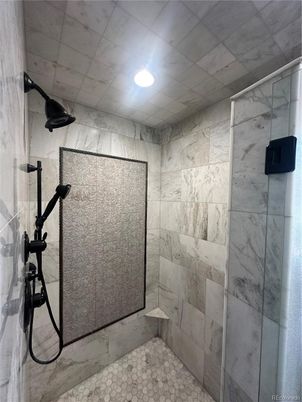 Bathroom, Interior, Marble Walls, Recessed Lighting