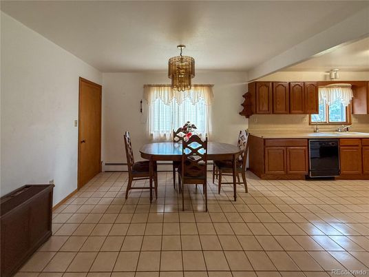 Chandelier, Dining room, Interior, Kitchen