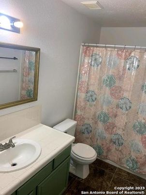 Bathroom, Interior, Tile Countertops