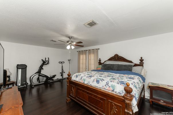 Bedroom, Fitness Equipment, Interior, Wood Texture Flooring