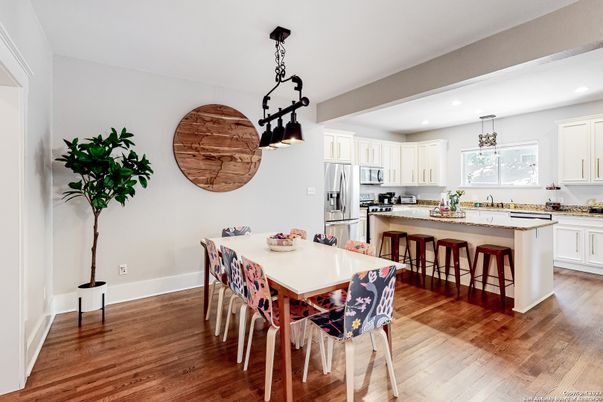 Dining room, Interior, Kitchen, Pendant Lights, Recessed Lighting, Wood Texture Flooring