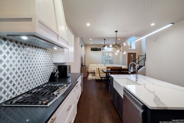 Dining room, Interior, Kitchen, Pendant Lights, Recessed Lighting, Wood Texture Flooring