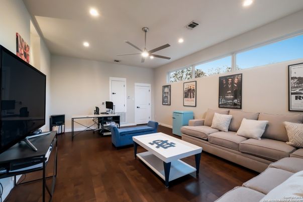 Home Office, Interior, Living room, Recessed Lighting, Wood Texture Flooring
