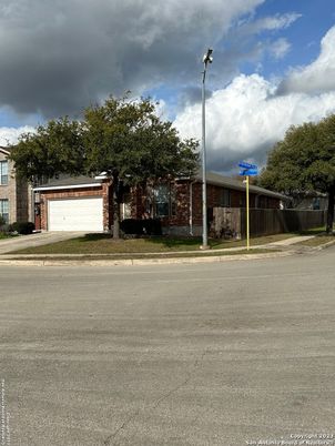 Attached, Exterior, Facade, Brick Facade, None