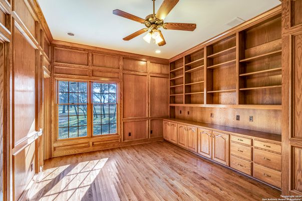 Empty room, Interior, Recessed Lighting, Wood Texture Flooring, Wooden Walls