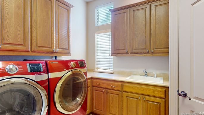 Interior, Washer