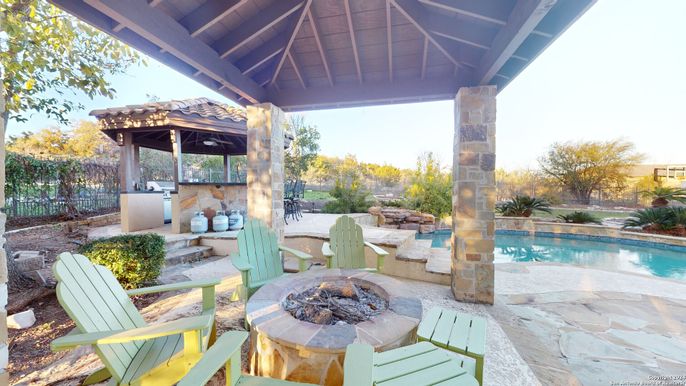 Exterior, Hot Tub, Pool