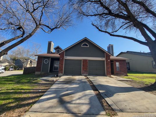 Attached, Exterior, Facade, Brick Facade, Ranch