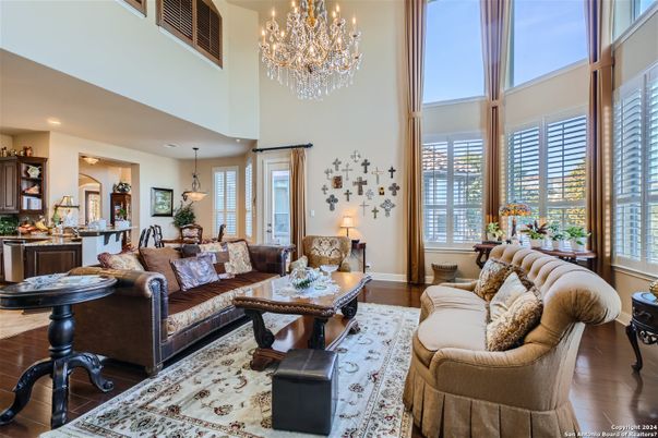 Chandelier, Dining room, Interior, Living room, Pendant Lights, Recessed Lighting, Wood Texture Flooring