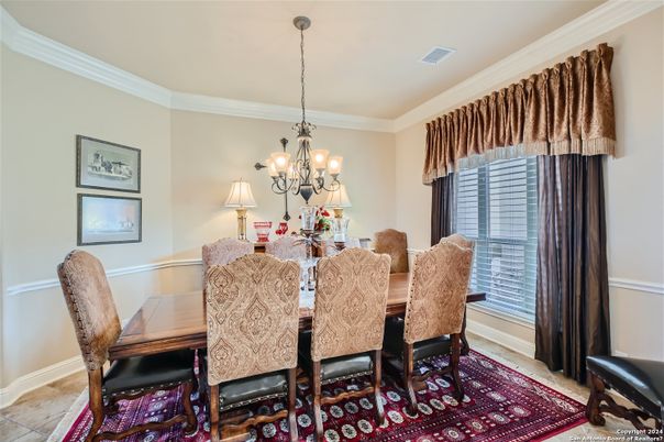 Chandelier, Dining room, Interior