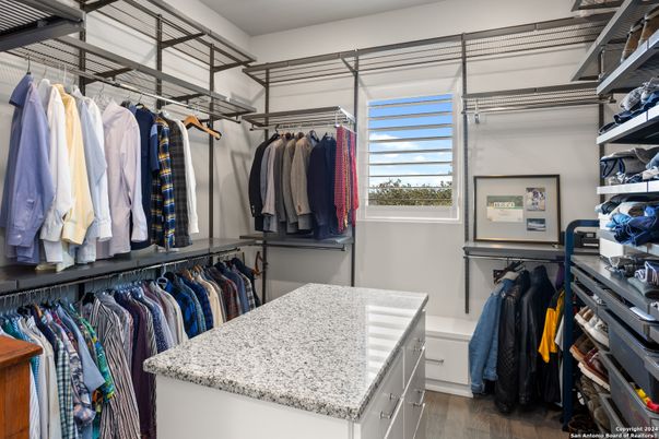 Interior, Walk-in Closets, Wood Texture Flooring