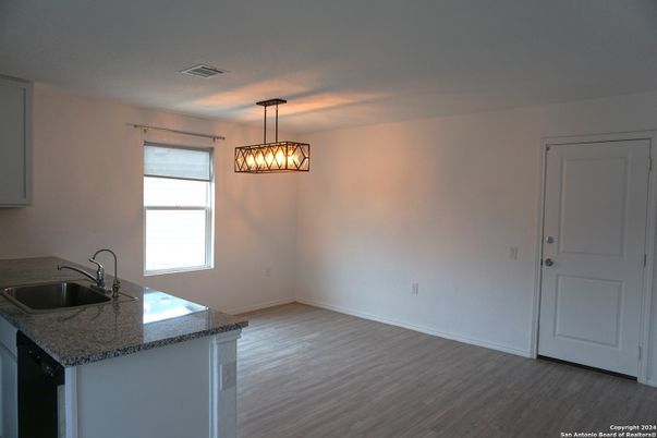 Interior, Pendant Lights, Wood Texture Flooring