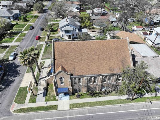Exterior, Drone