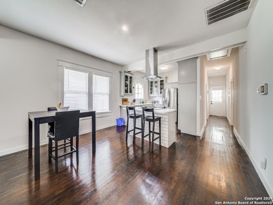 Dining room, Interior, Kitchen, Recessed Lighting, Wood Texture Flooring