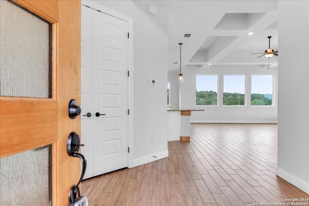 Interior, Pendant Lights, Recessed Lighting, Wood Texture Flooring